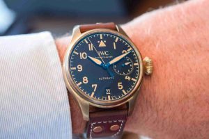 IW501005 Swiss IWC Big Pilot’s Heritage Automatic Bronze Replica Watch Guide