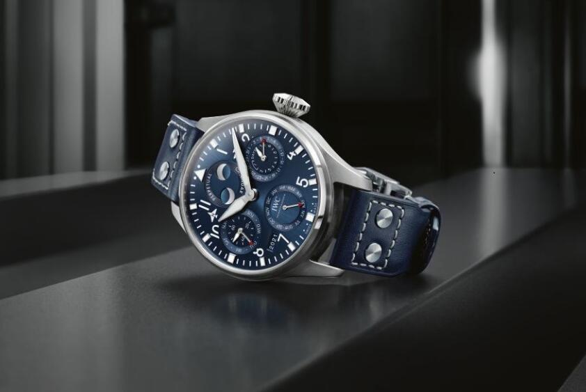 The Replica IWC Schaffhausen Da Vinci Chronograph Perpetual Calendar Watches Guide 1