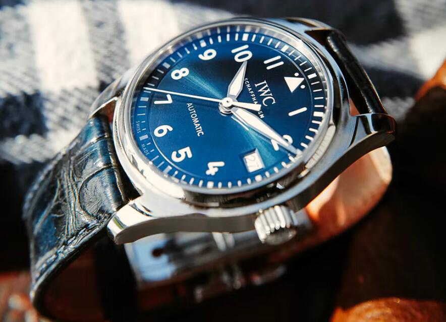Description The Vintage Replica IWC Pilot's Automatic 36 Blue Dial Watches 1